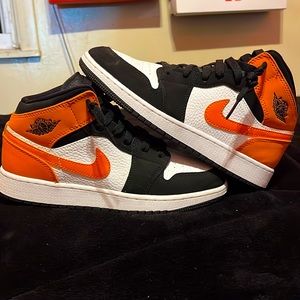 Shattered Backboard 1s (GS)